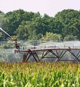 Sistemas de riego para la agricultura y las granjas