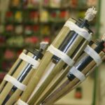 Antorchas de bambú decorativas: luz natural y estilo rústico para exteriores